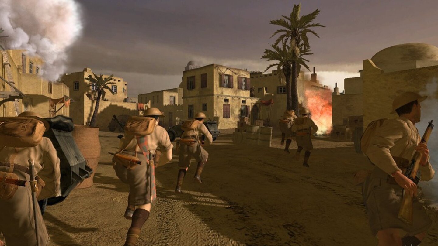Call of Duty 2Das Call of Duty: Debüt war ein voller Erfolg und so ließ die Fortsetzung nicht lange auf sich warten. Im November 2005 erschien Call of Duty 2 für PC und die damals neue Xbox 360-Konsole. Bei der Entwicklung flossen allein mehr als eine Millionen US-Dollar in die Produktion der Sprachaufnahmen. Die gesamten Kosten beliefen sich auf rund 14 Millionen.Wie bis dahin in der Serie üblich verzichtet auch Call of Duty 2 auf eine zusammenhängende Story und stattdessen ziehen Sie erneut als Amerikaner, Russe und Englänger in den Zweiten Weltkrieg. Die erste Kampagne spielt in Russland und mal wieder in Stalingrad. Sie müssen Häuser sprengen, Telefonleitungen reparieren und jede Menge Deutsche abschießen. Die britische Kampagne führt nach Libyen und Tunesien, wo es Geschützstellungen auszuschalten gilt und wo Sie auch das Kommando über einen Panzer übernehmen. Der letzte Feldzug spielt in der Normandie, wo Sie beim D-Day die Klippen von Point du Hoc erklettert und sich anschließend bis nach Bergstein in Deutschland durchschlagen.Grafisch machte Call of Duty 2 einen spürbaren Sprung nach vorn und sah deutlich besser aus als der erste Serienteil. Besonders die räumlichen Raucheffekte konnten begeistern und gelten noch heute als beachtenswert. Es gab aber auch spielerische Neuerungen. So verschwand die Gesundheitsanzeige. Fortan musste der Spieler nach einigen Treffern in Deckung gehen und heilte dann selbstständig.