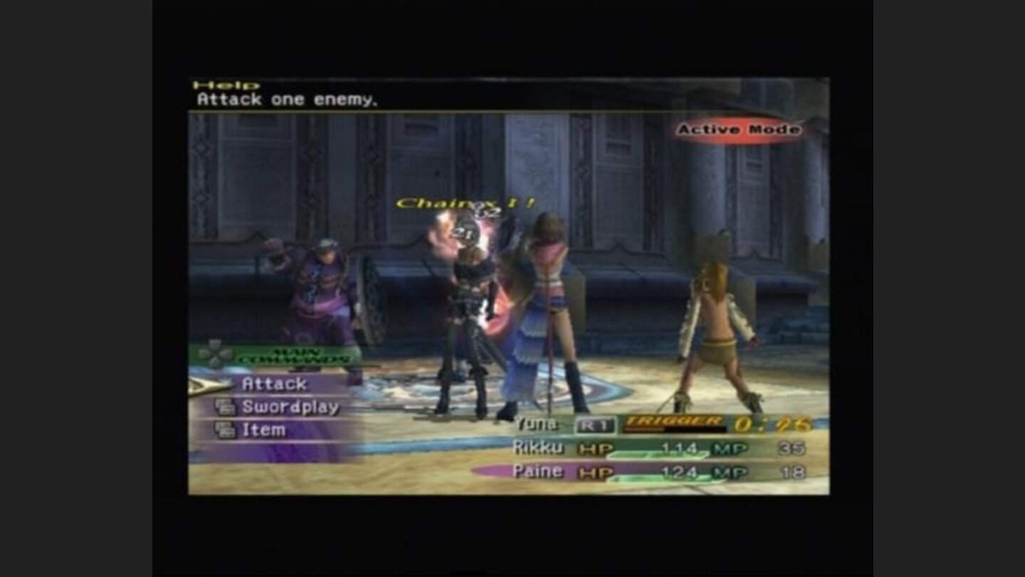 Yuna using the trigger shot (press R1 as fast as you can to deal bigger damage)